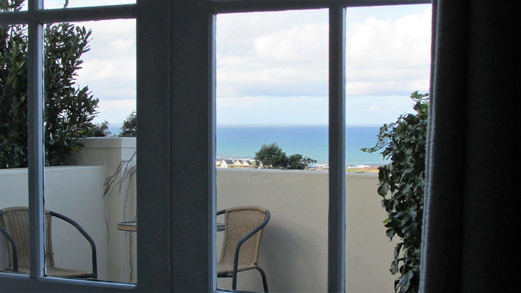 Bucaco Sud Guest House Bettys Bay Exterior photo